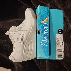 Skechers Bleecker Street White Lace-up Wedge size 8 womens